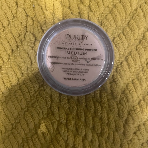 Purity Science Mineral Finishing Powder - Picture 2 of 2